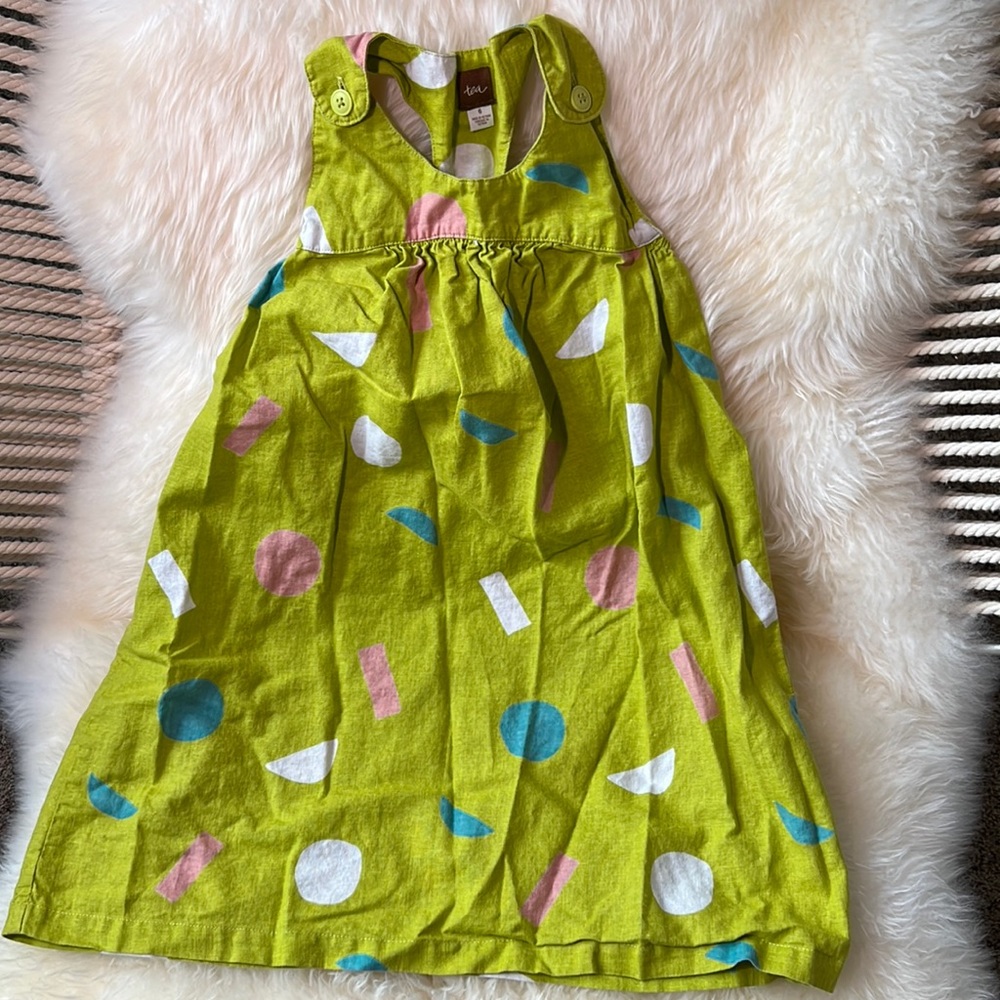 Tea Collection girls dress. Size 6. Good used condition.